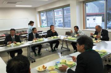 H29.04.07 学校給食試食会1.JPG