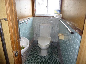 12 toilet010712kasasa210.jpg