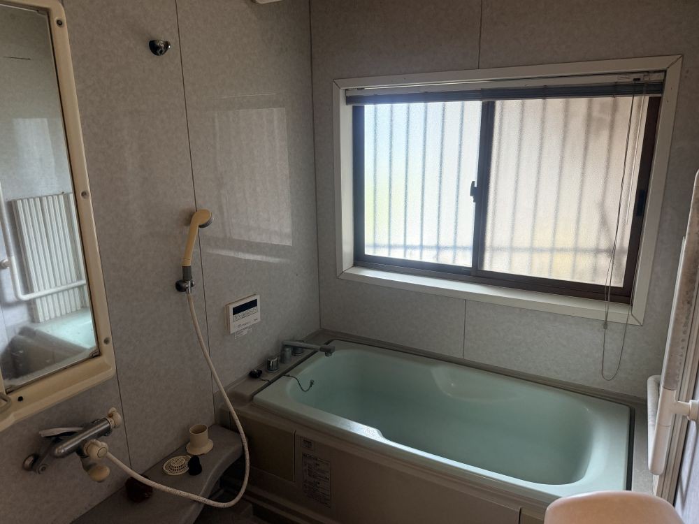https://www.city.minamisatsuma.lg.jp/living/images/10huro20260529kinpo542.jpg