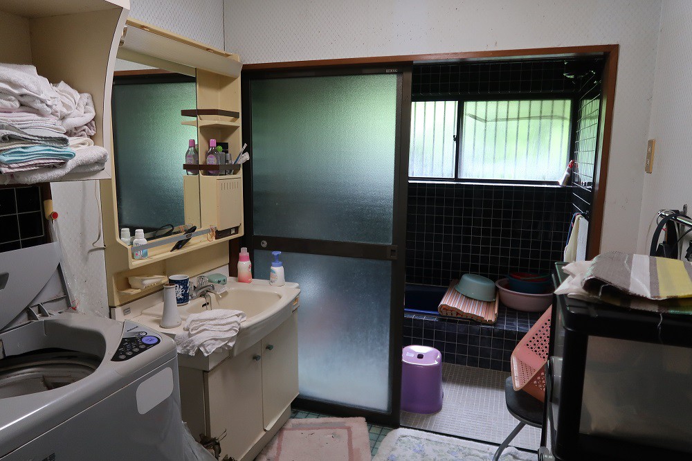 https://www.city.minamisatsuma.lg.jp/living/images/13datsuijo20250512kaseda605.jpg