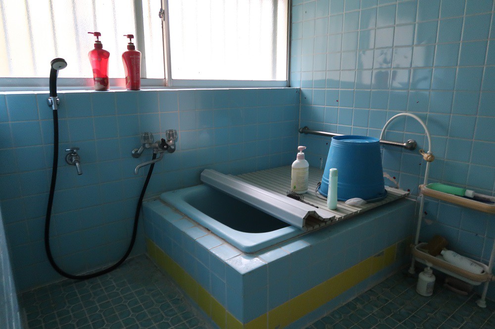 https://www.city.minamisatsuma.lg.jp/living/images/14furo20241118kaseda199.jpg