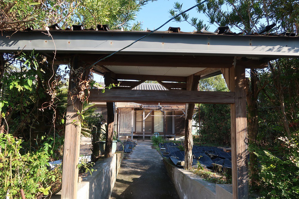https://www.city.minamisatsuma.lg.jp/living/images/15niwa1th20241204kaseda601.jpg