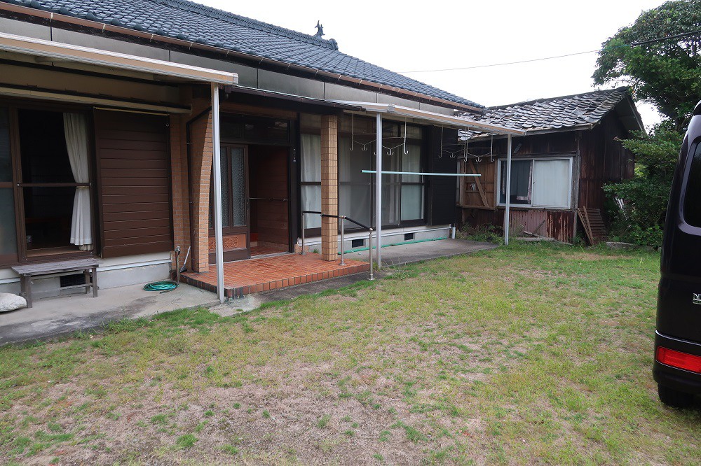 https://www.city.minamisatsuma.lg.jp/living/images/15niwa1th20250117kaseda603.jpg