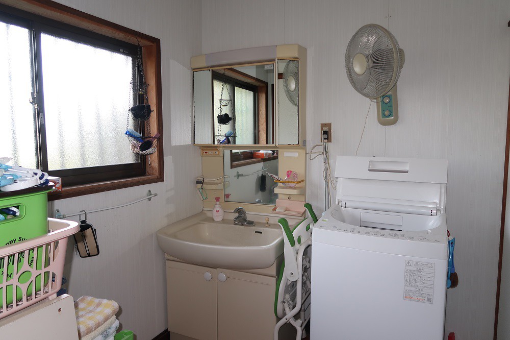 https://www.city.minamisatsuma.lg.jp/living/images/15senmenjo1th20240821kaseda193.jpg