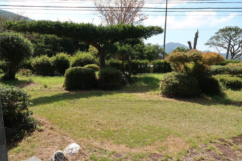 https://www.city.minamisatsuma.lg.jp/living/images/16niwa1th20240912bounotsu332.jpg