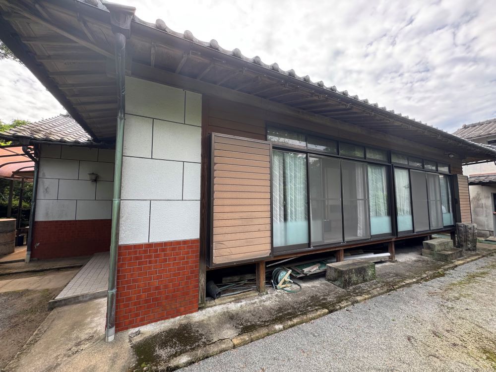https://www.city.minamisatsuma.lg.jp/living/images/2gaikan2th20250610kaseda607.jpeg
