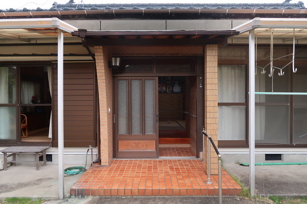 https://www.city.minamisatsuma.lg.jp/living/images/2genkan1th20250117kaseda603.jpg