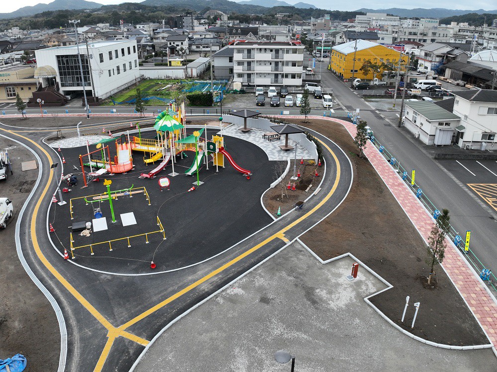 https://www.city.minamisatsuma.lg.jp/living/images/2shinchoku2th20240125asahikouen.jpg