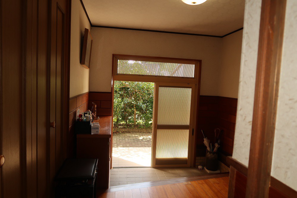 https://www.city.minamisatsuma.lg.jp/living/images/3genkan2th20240821kaseda193.jpg