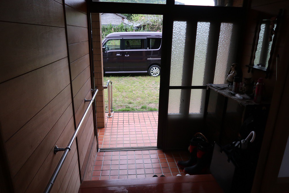https://www.city.minamisatsuma.lg.jp/living/images/3genkan2th20250117kaseda603.jpg