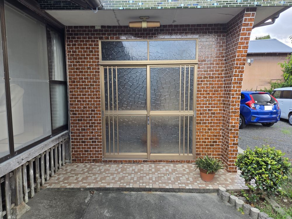 https://www.city.minamisatsuma.lg.jp/living/images/4genkan2th20250919kinpou536.jpg