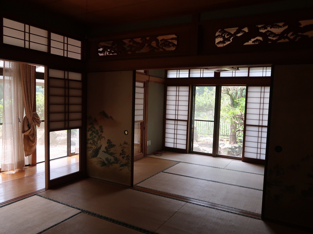 https://www.city.minamisatsuma.lg.jp/living/images/4washitsu1th20240508kaseda186.jpg