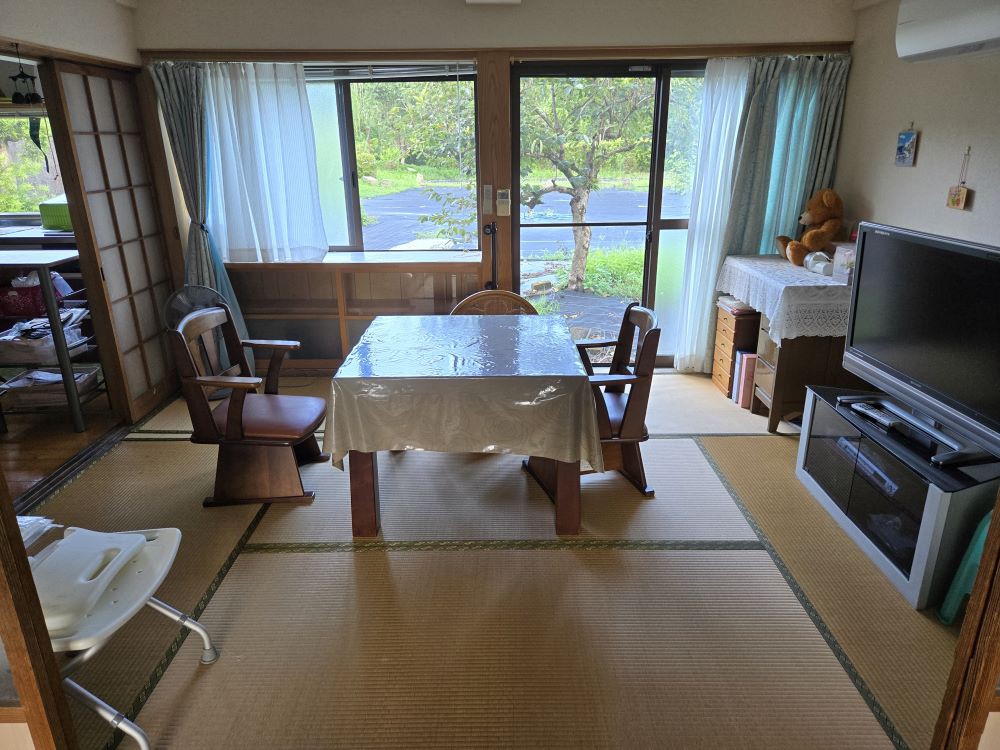 https://www.city.minamisatsuma.lg.jp/living/images/6wshitu1th20250919kinpou536.jpg