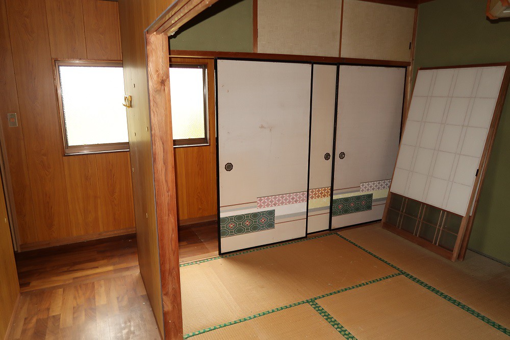 https://www.city.minamisatsuma.lg.jp/living/images/9washitsu3th050516bounotsu323.jpg