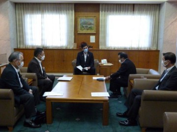 県市長会県知事要望活動2.JPG