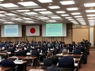 市長会理事会2.jpg